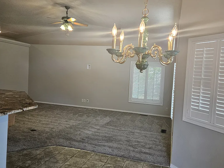 13845 W Hartford Dr — Photo 7