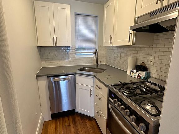 5th image of 101 Summer St #114