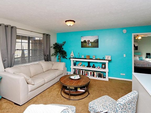 3rd image of 23226 Dover Dr