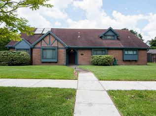 4990 Dumfries Dr, Houston, TX 77096
