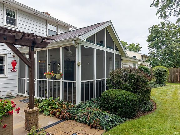 3rd image of 11329 Shalimar Dr