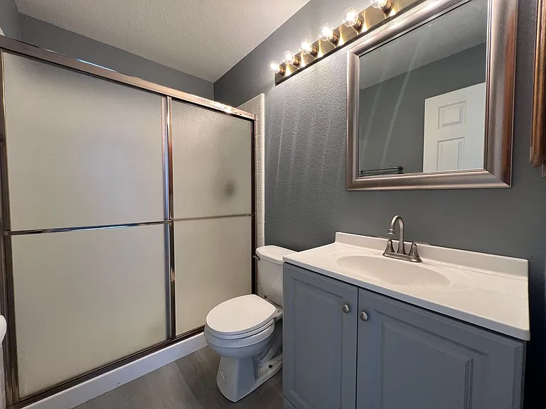 128 Ferrera Dr — Photo 5