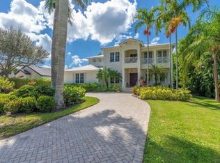 428 Rudder Rd, Naples, FL 34102