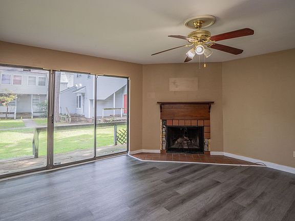 5th image of 1018 Cumberland St APT 13