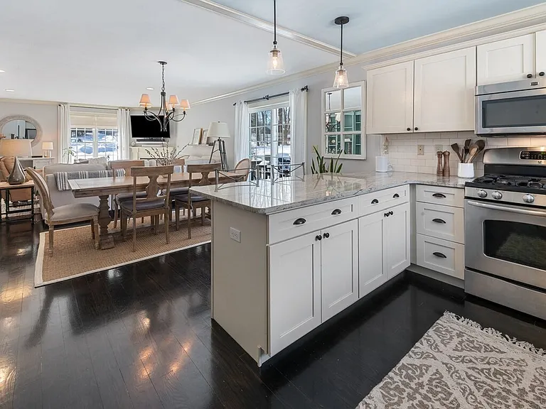 8A Maple St #1 — Photo 23