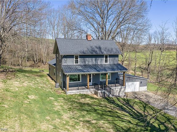 3rd image of 3689 Reichman Dr NW