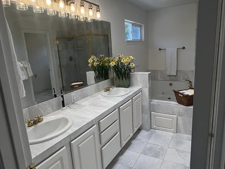 2463 Louis Rd — Photo 27