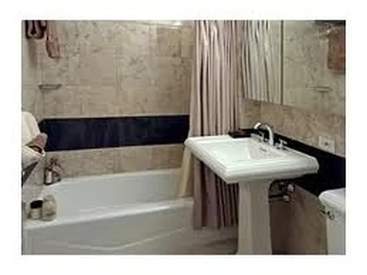 Rented by Nest Seekers International | media 3