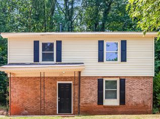 409 Whispering Pines Dr, Charlotte, NC