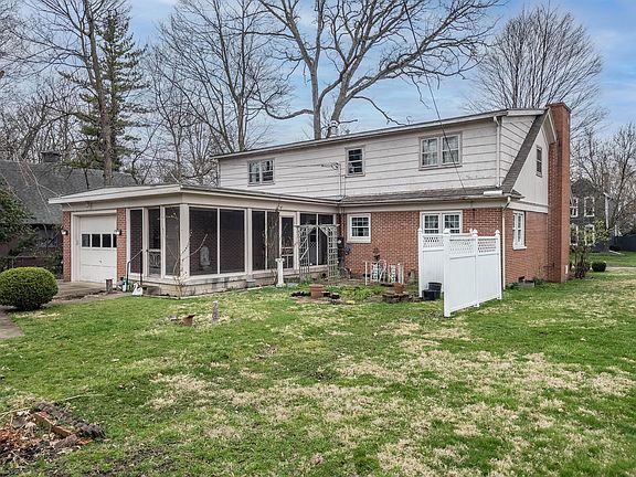 5th image of 525 E Court St