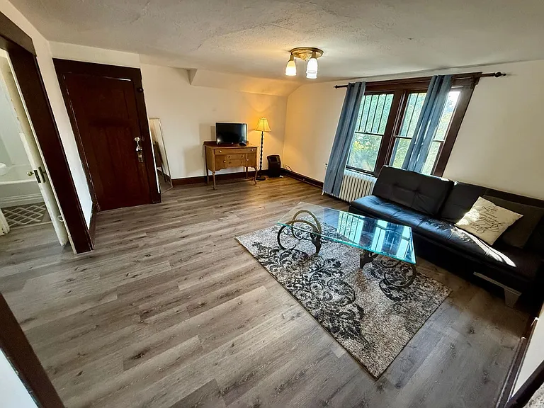 627 Prospect Ave — Photo 9