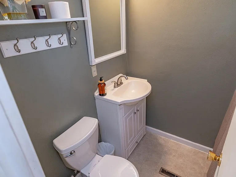 2900 S Jay St — Photo 10