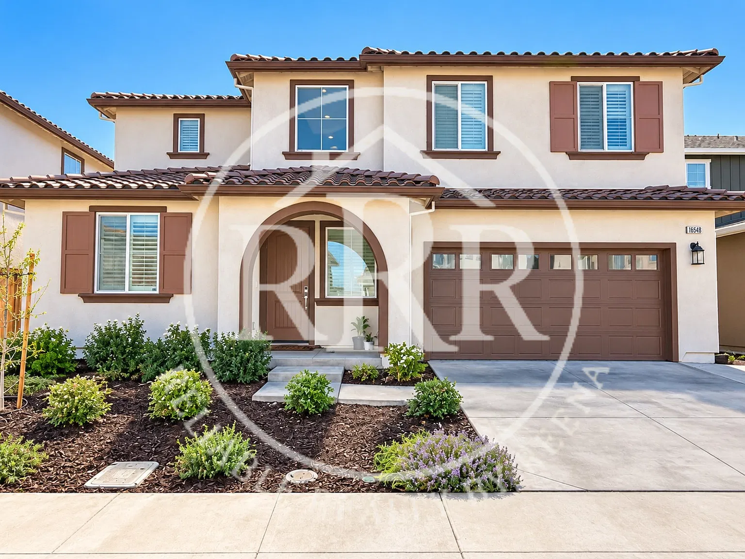 5 bed, 3.5 bath, 3465 sqft, $3,900 — Photo 1