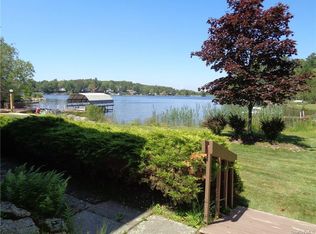 18 Overlook Rd, Rock Hill, NY 12775