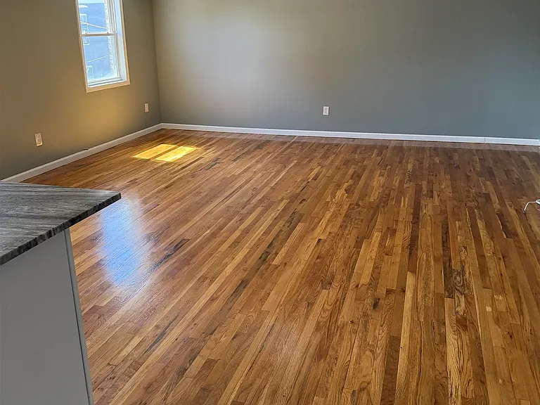 701 22nd St #3B — Photo 1