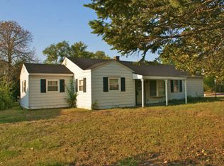 5716 Leitch Ave, Countryside, IL 60525