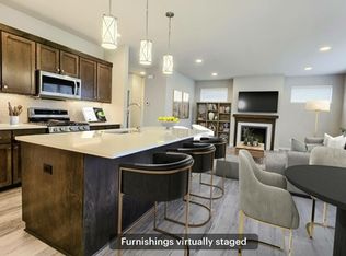 W217N6176 Masters Dr, Menomonee Falls, WI 53051
