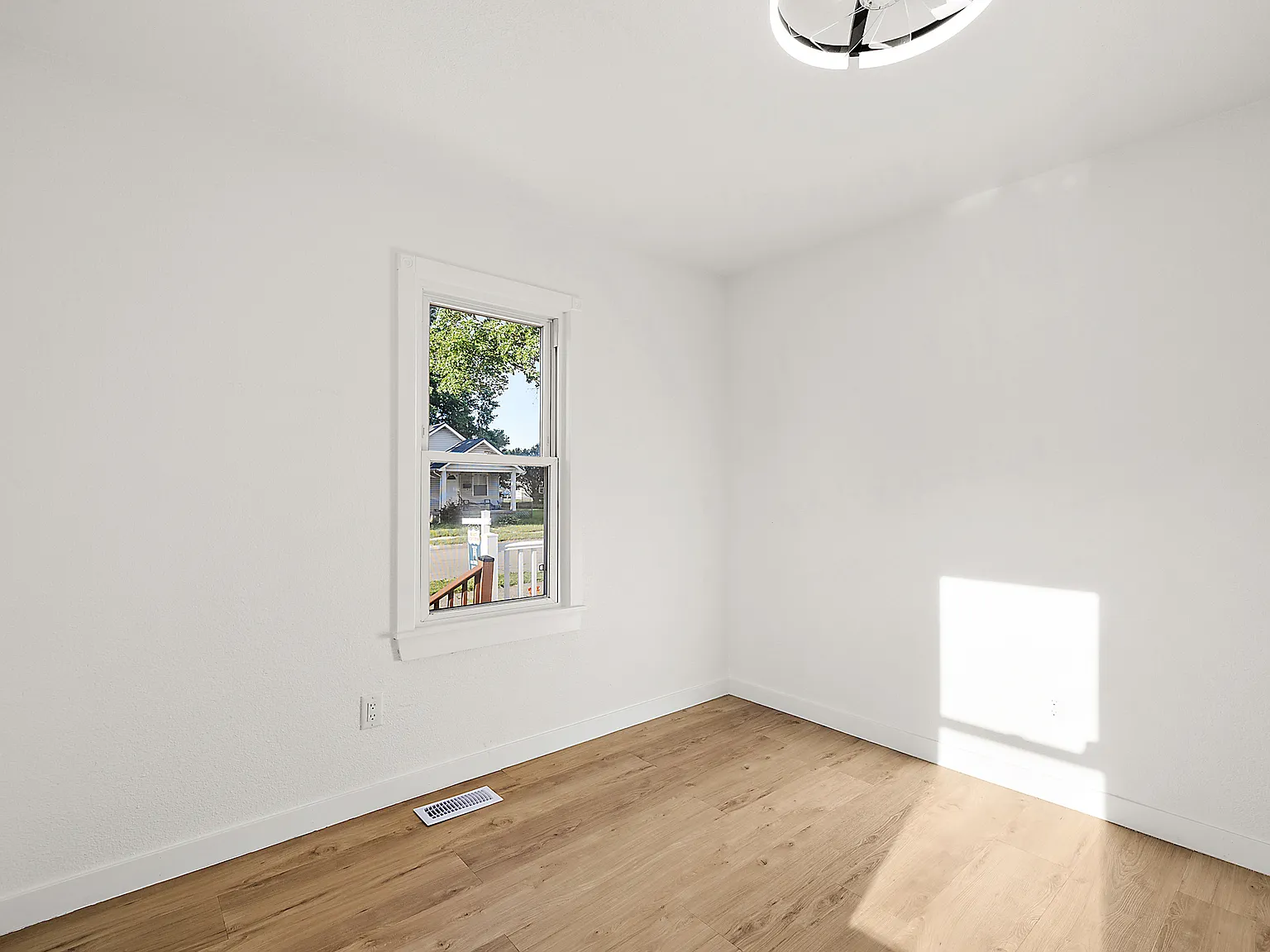 11259 Chapp Avenue - 1 — Photo 4