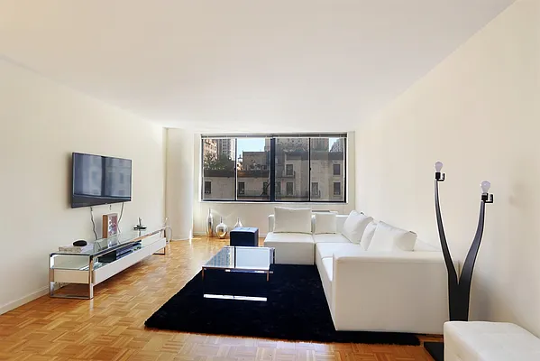 Rented by Corcoran | media 12