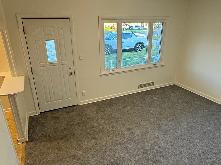 84 Ellwood Pl #84 — Photo 8