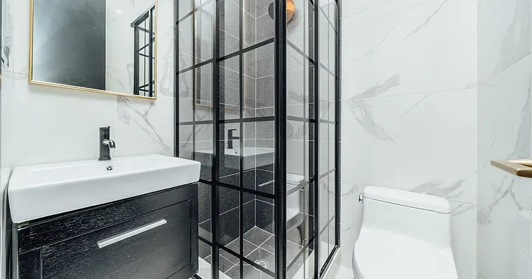 Rented by Loom Group | media 12