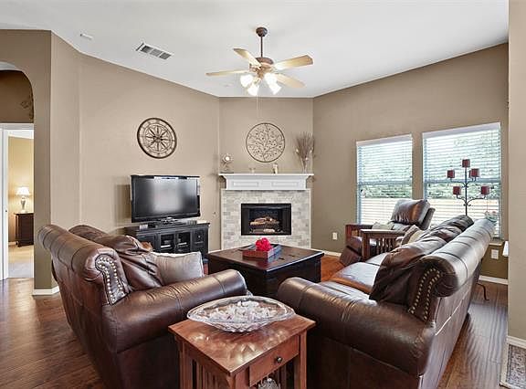 4th image of 3509 Ocean Dr