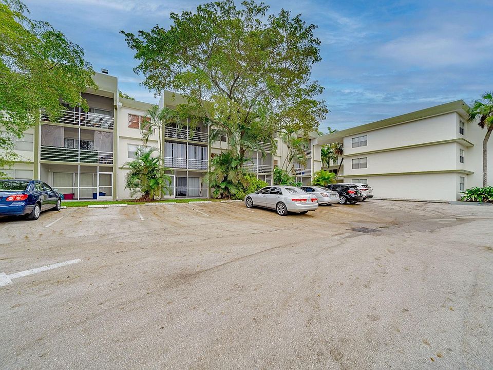 1st image of 4205 N University Drive #102