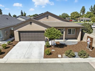 397 Amber Ln, Dinuba, CA, 93618