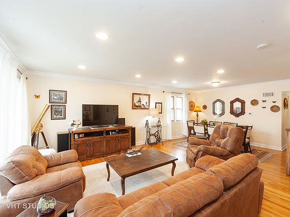 5th image of 8144 N Octavia Ave