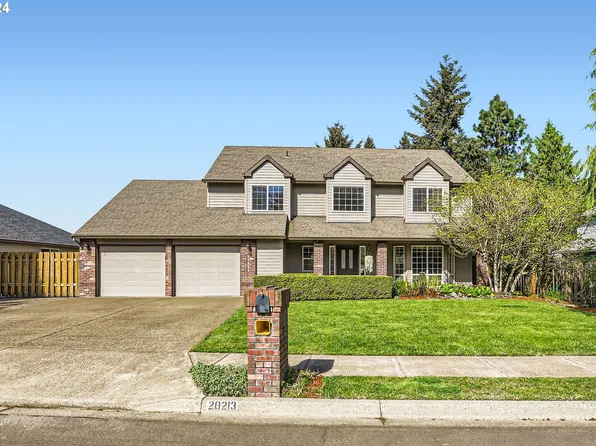 20213 Coquille Dr, Oregon City, OR 97045