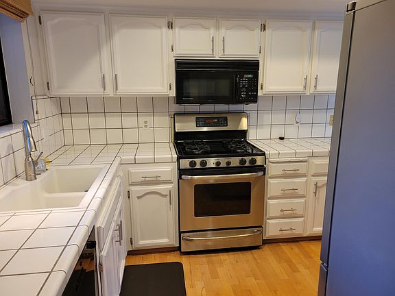 3rd image of 3275 Via Ensenada
