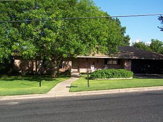 1st image of 207 Skyview Dr W