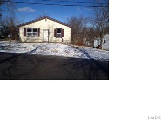 155 E Oak St, Saint Clair, MO 63077