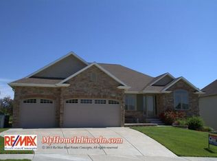 2408 Scotch Pine Trl, Lincoln, NE 68512