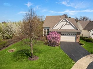 1544 Mansfield Dr, Aurora, IL 60502