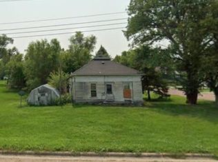214 Blowers Ave N, Wessington Springs, SD 57382