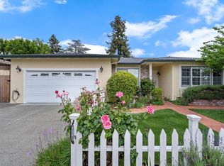 2020 Vista Lane, Petaluma, CA 94954