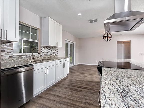 4th image of 7002 Jean Ct