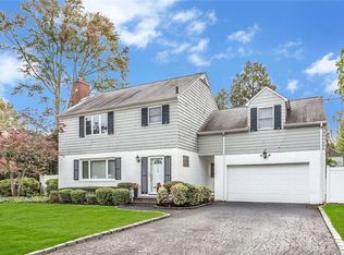 508 Rockland St, Westbury, NY 11590