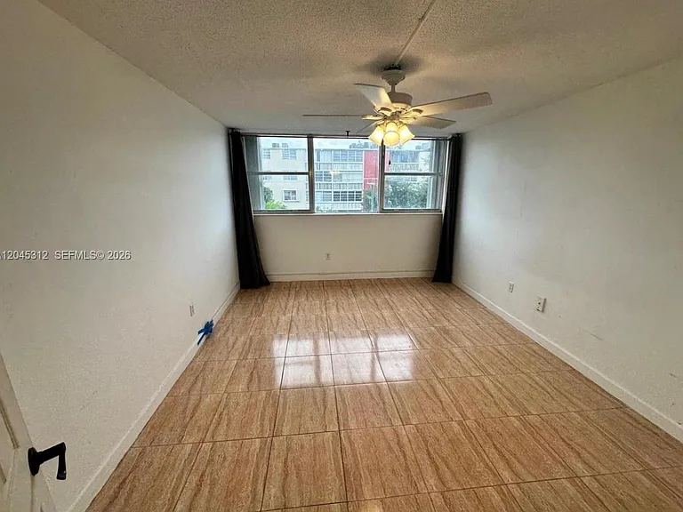 1470 NE 125th Ter #412 — Photo 8