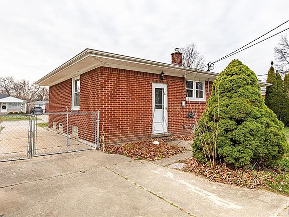 4th image of 34536 Melton St