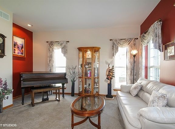 4th image of 1397 Glenside Dr