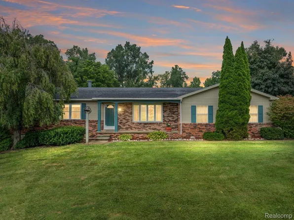 3615 E Northfield Church Rd, Ann Arbor, MI 48105