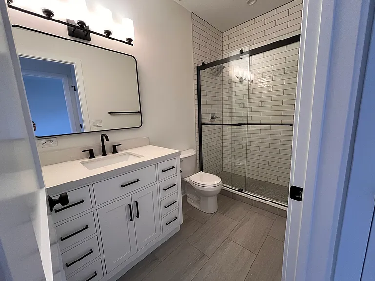 1440 W Waveland Ave #2 — Photo 6