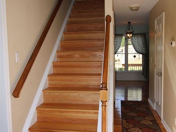 2nd image of 114 Laurel Branch Dr
