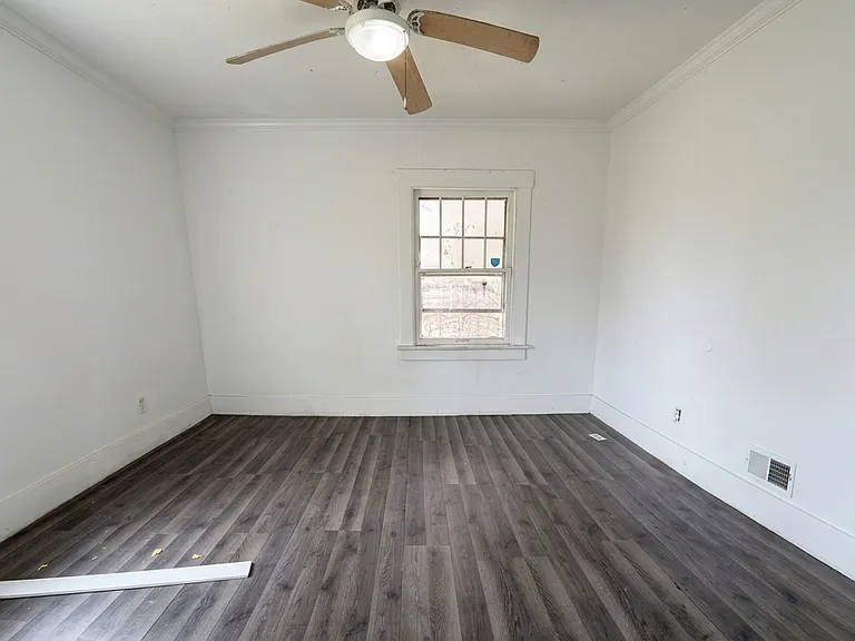 830 E Rogers Ave — Photo 4