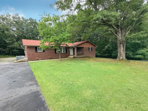 483 Powers Blvd, Waverly, TN 37185