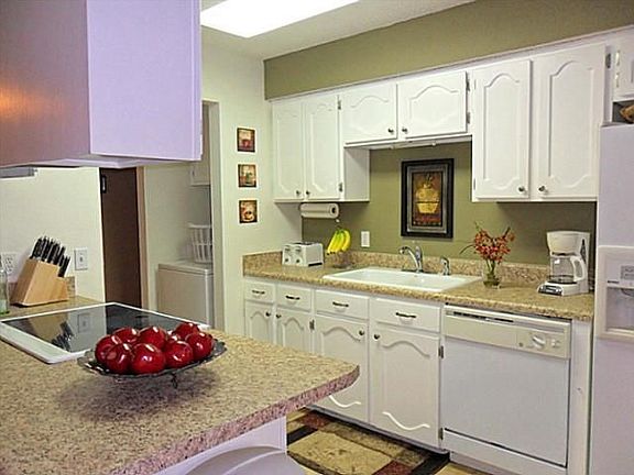4th image of 5004 Celtic Ct