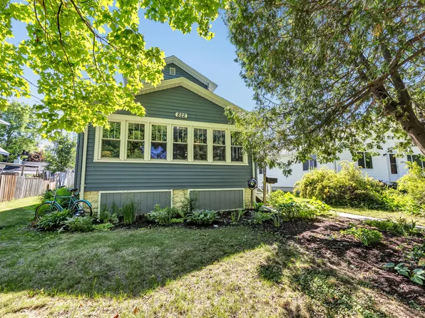 822 N 5th Ave, Sturgeon Bay, WI 54235