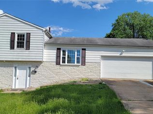 1170 Spruce Dr, Florissant, MO